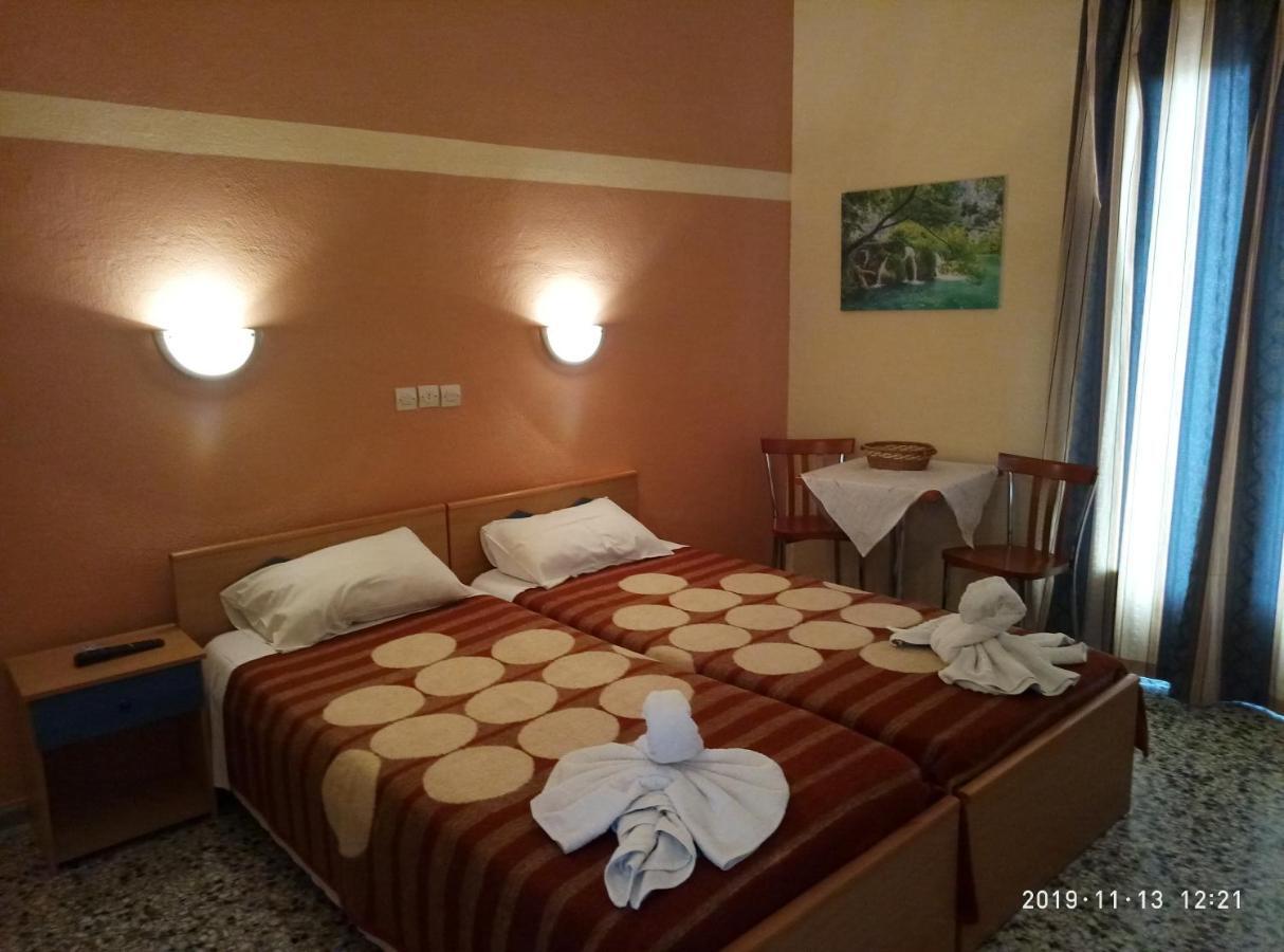 Sofia Rooms Loutra Edipsou  Exterior photo