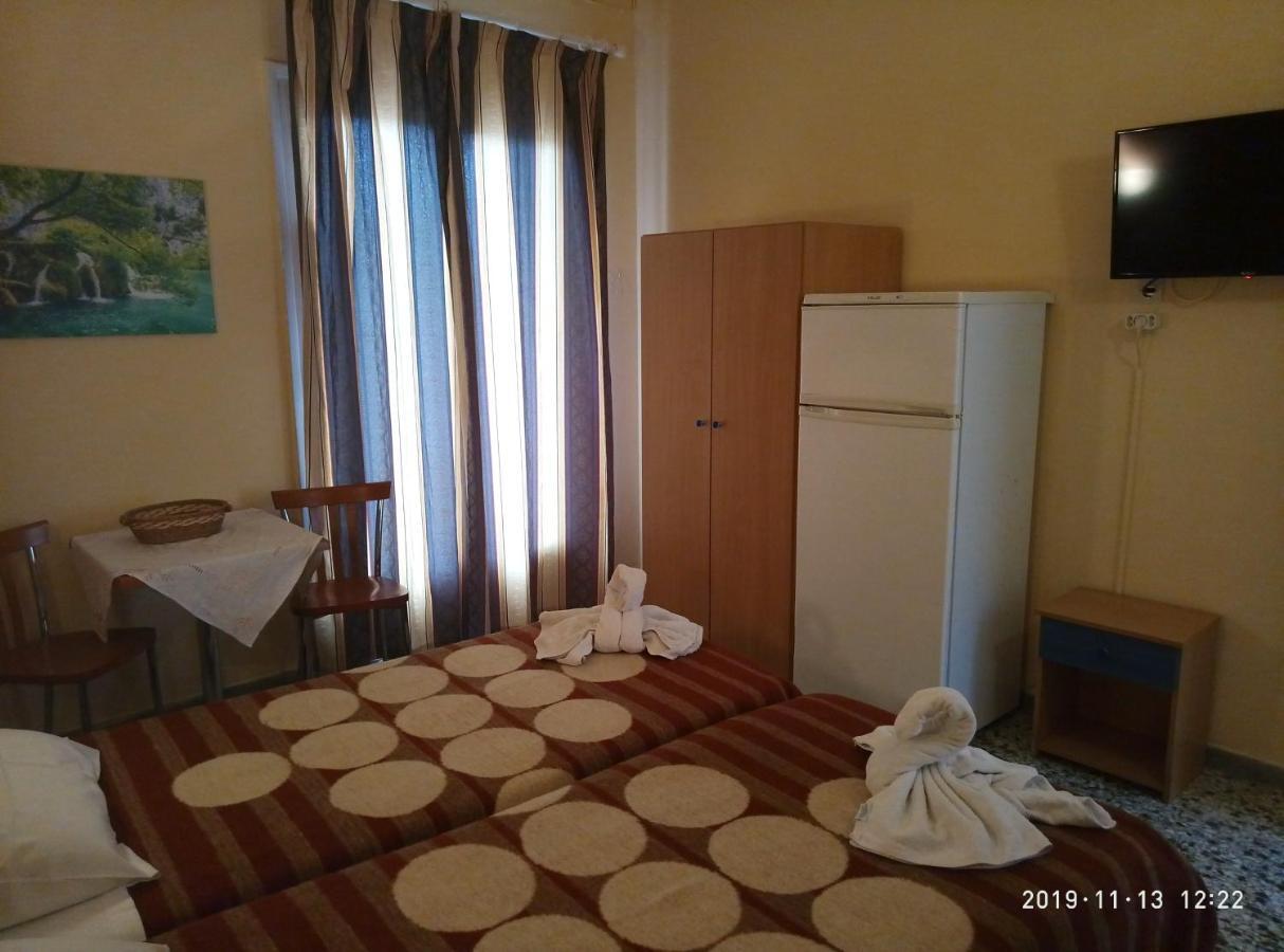 Sofia Rooms Loutra Edipsou  Exterior photo