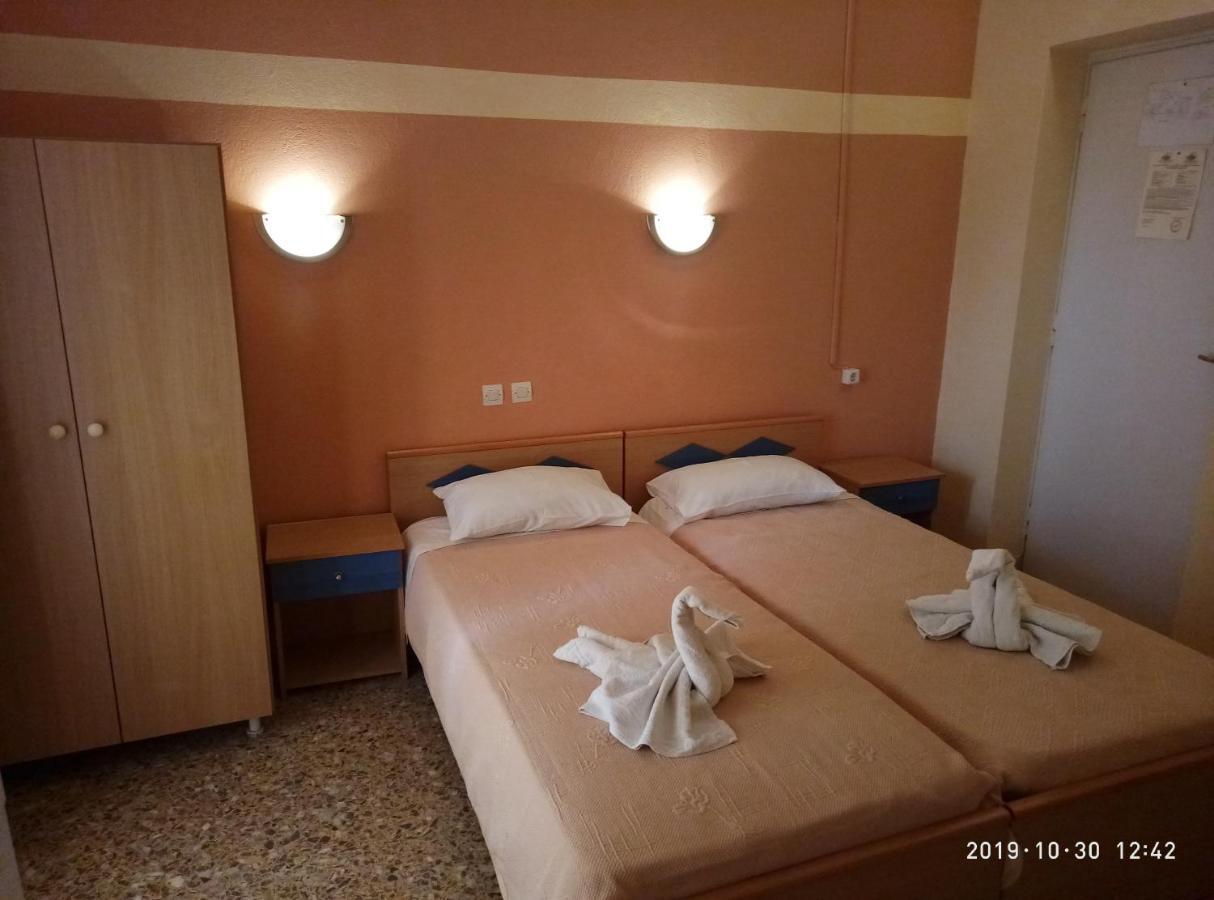 Sofia Rooms Loutra Edipsou  Exterior photo