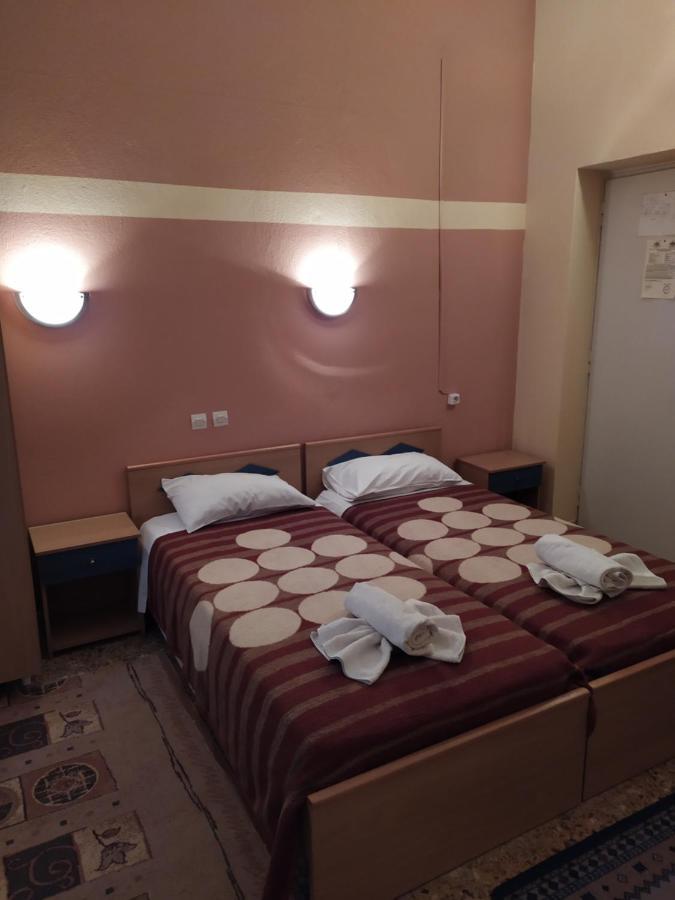Sofia Rooms Loutra Edipsou  Exterior photo