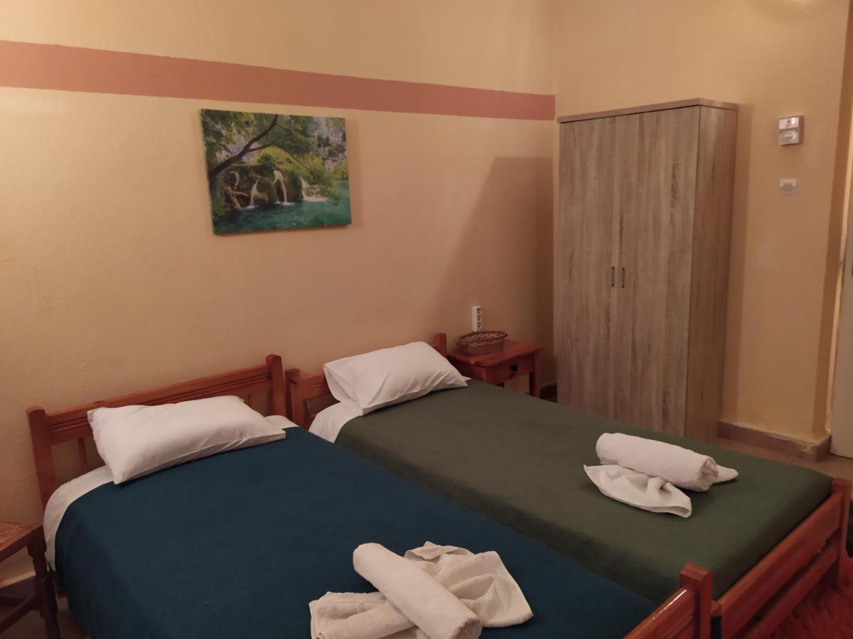 Sofia Rooms Loutra Edipsou  Exterior photo